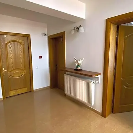 Sor Pe Plaja Belona إيفوري نورد